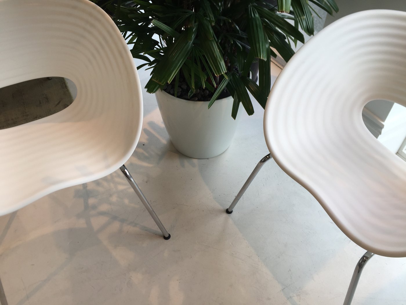 乐竞平台 - 坐具|休闲椅|办公家具|设计师家具|汤姆维特休闲椅